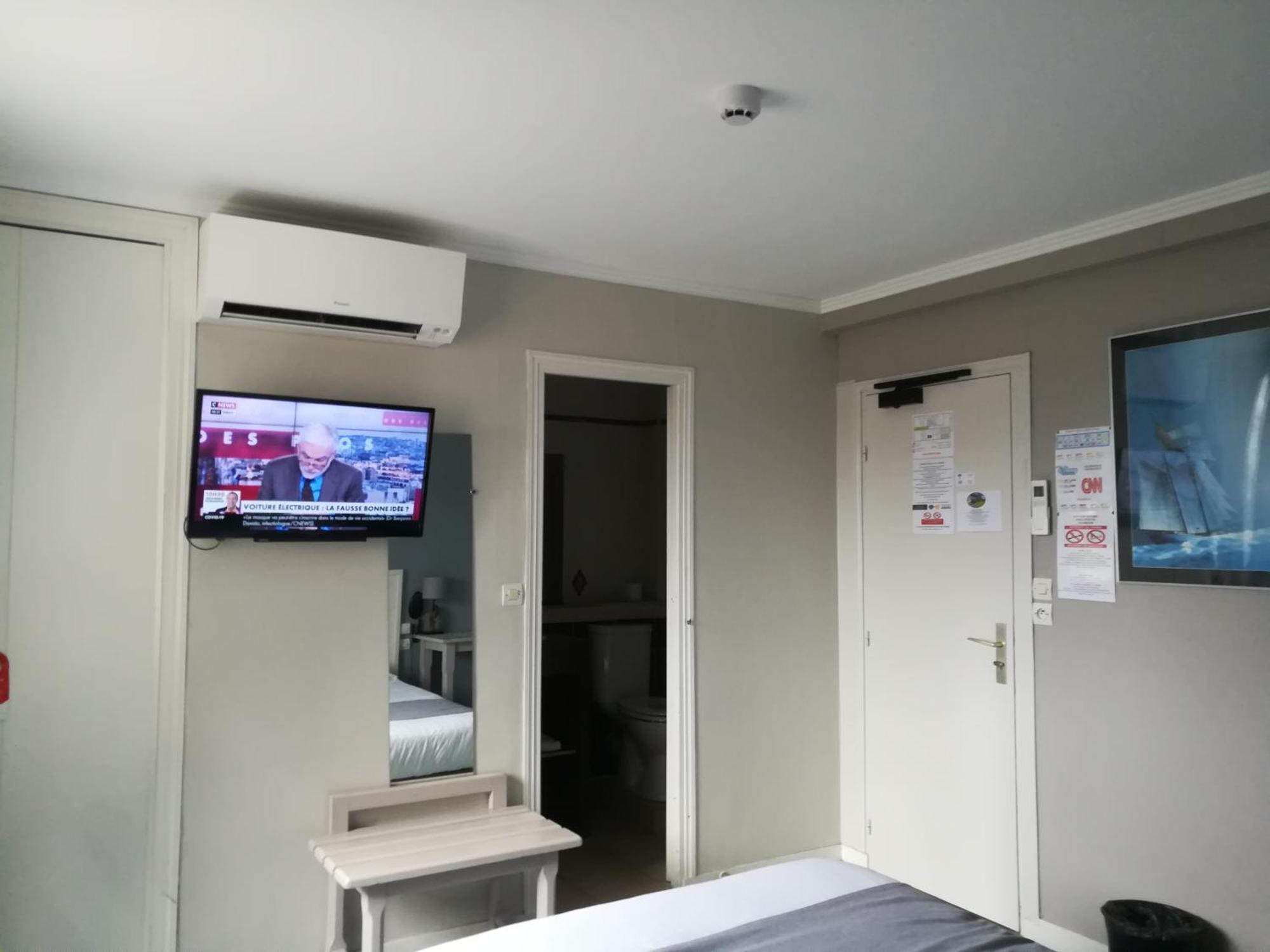 Contact Hotel Du Relais 투아르 객실 사진